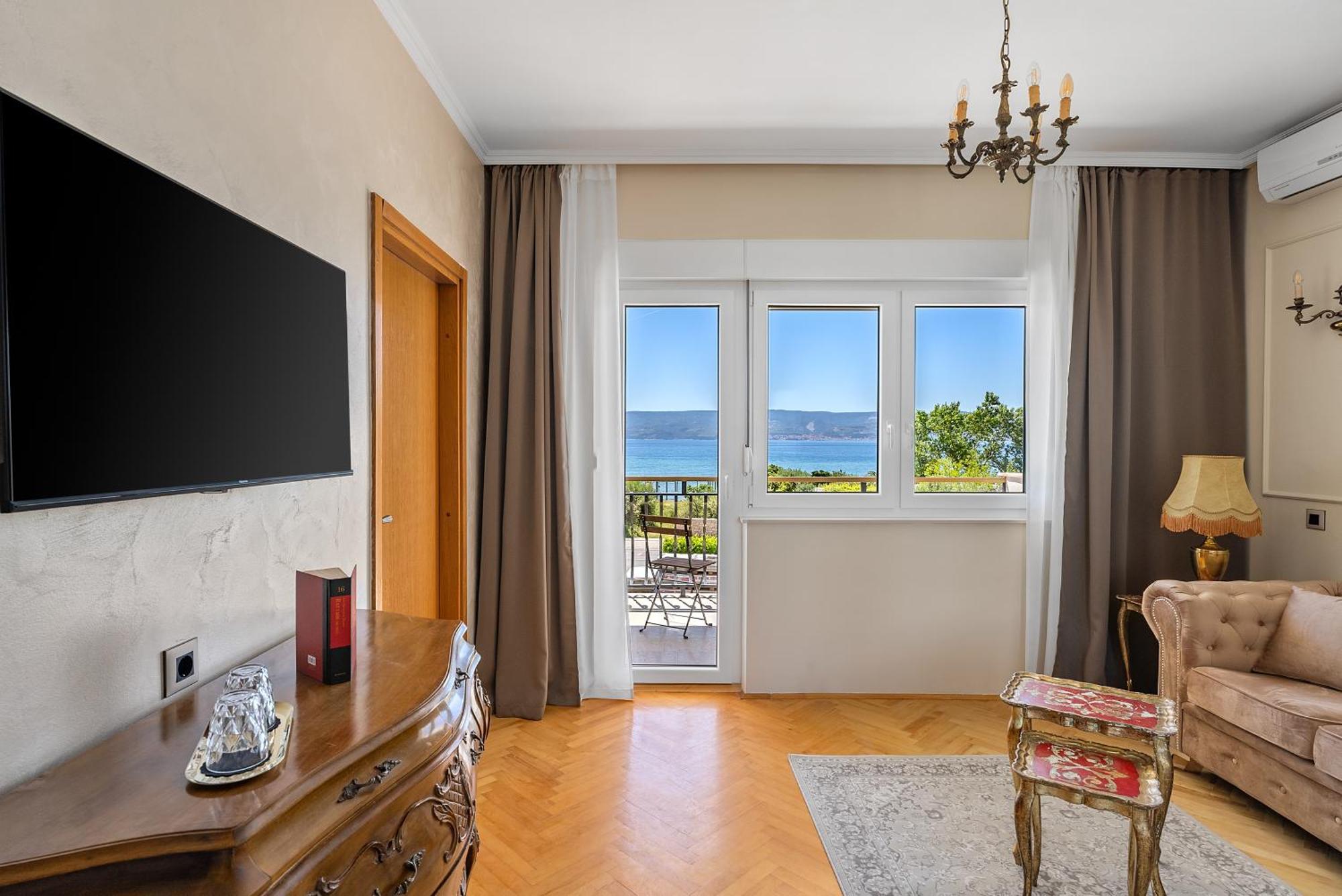 Storge Boutique Bed & Breakfast Omiš Eksteriør bilde