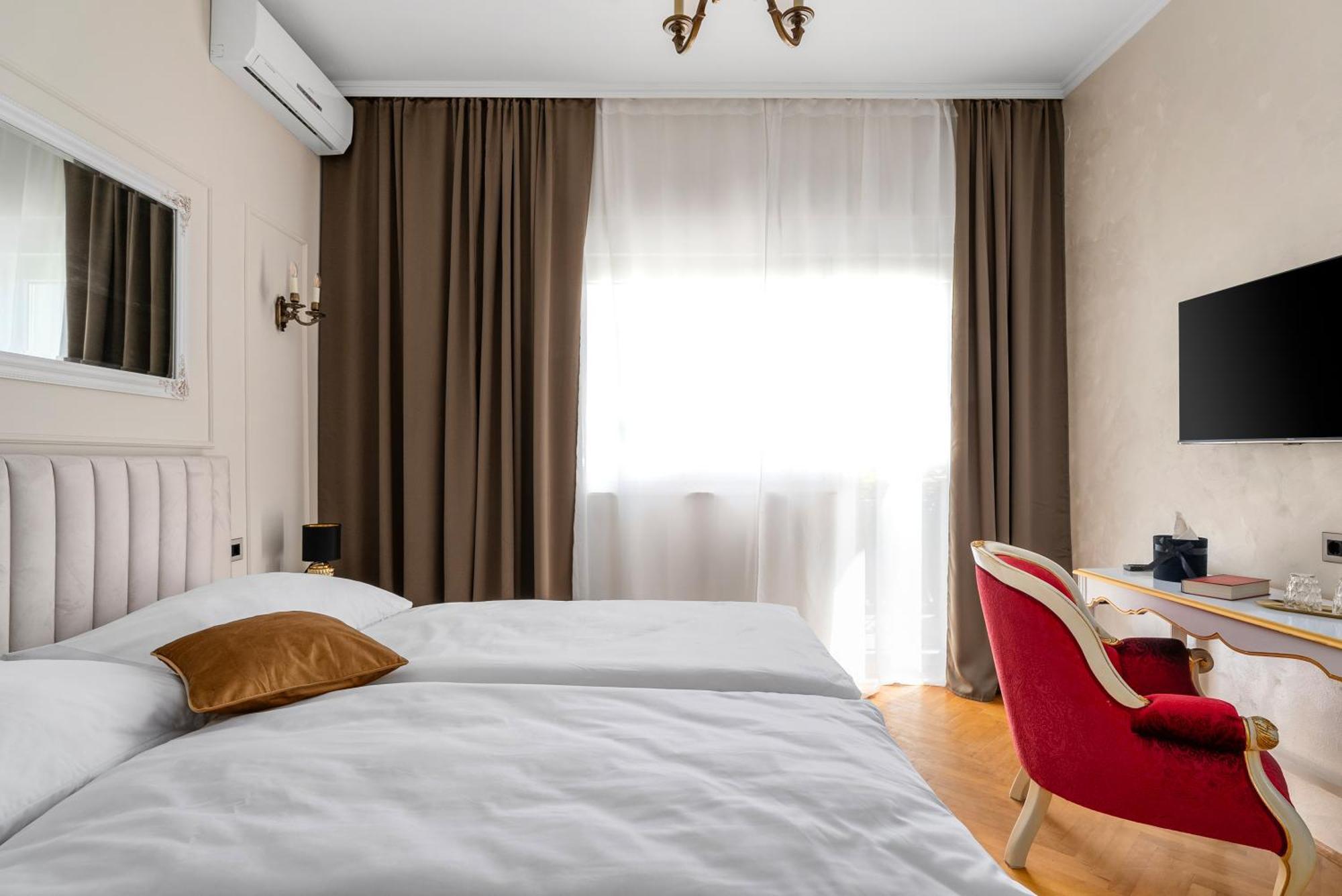 Storge Boutique Bed & Breakfast Omiš Eksteriør bilde